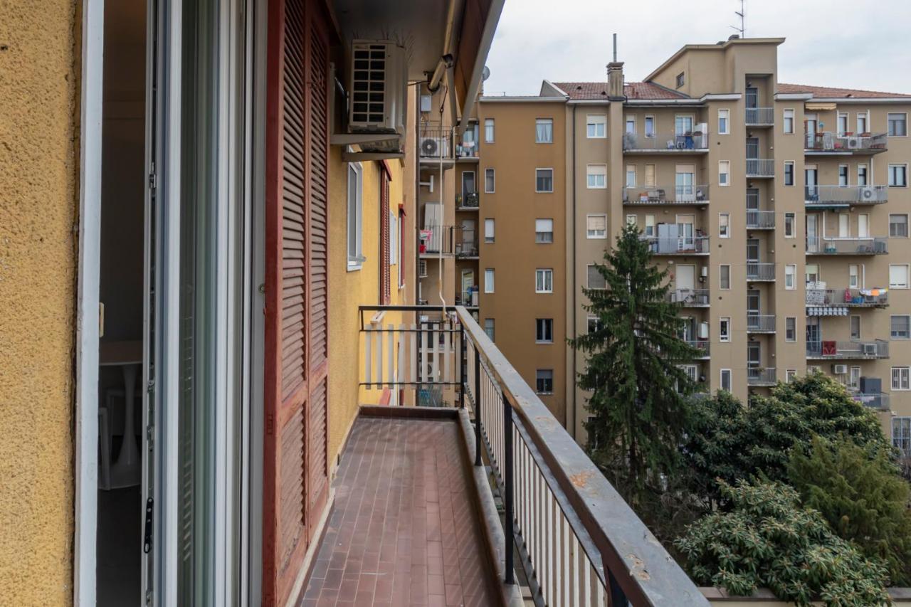 Cosy 1 Bed Flat With Terrace Lägenhet Milano Exteriör bild
