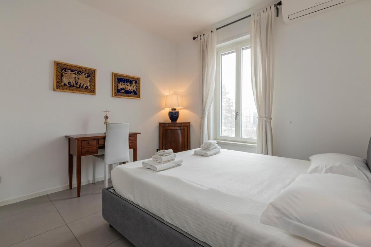 Cosy 1 Bed Flat With Terrace Lägenhet Milano Exteriör bild