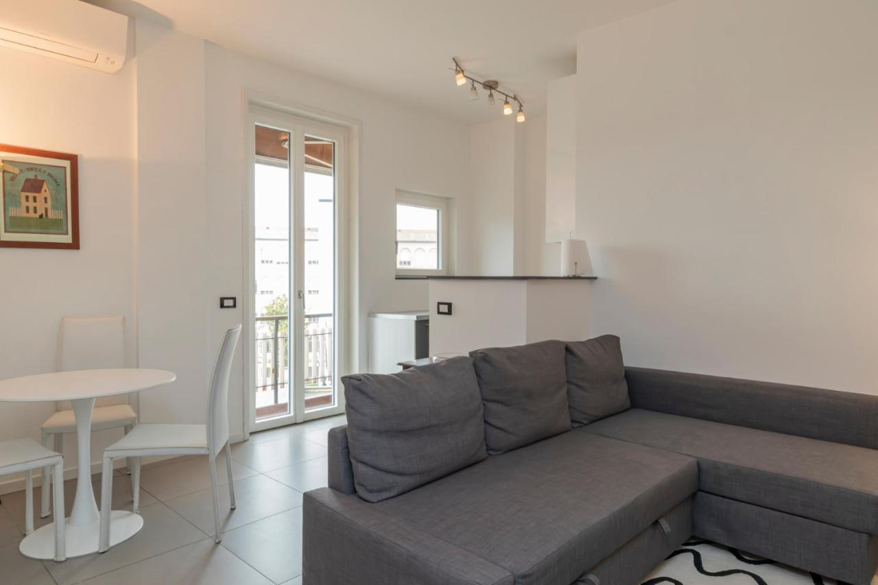 Cosy 1 Bed Flat With Terrace Lägenhet Milano Exteriör bild